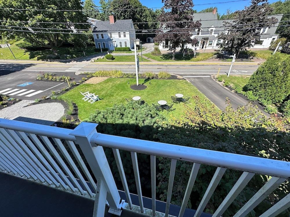 Inn at Perkins Cove photo 92
