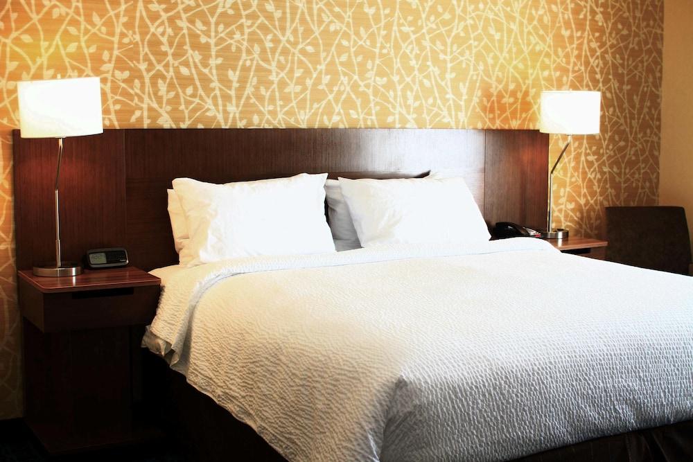 Fairfield Inn & Suites by Marriott London photo 7