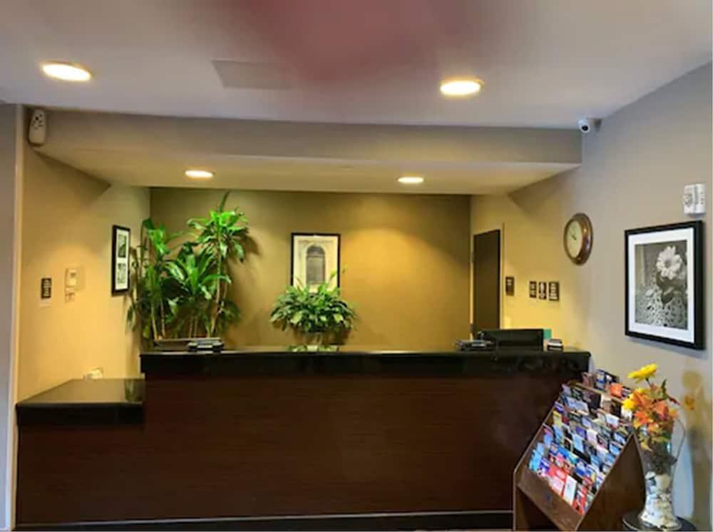 Cresthaven Inn JFK photo 4