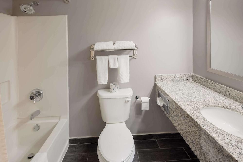 Best Western Riverside Inn photo 27