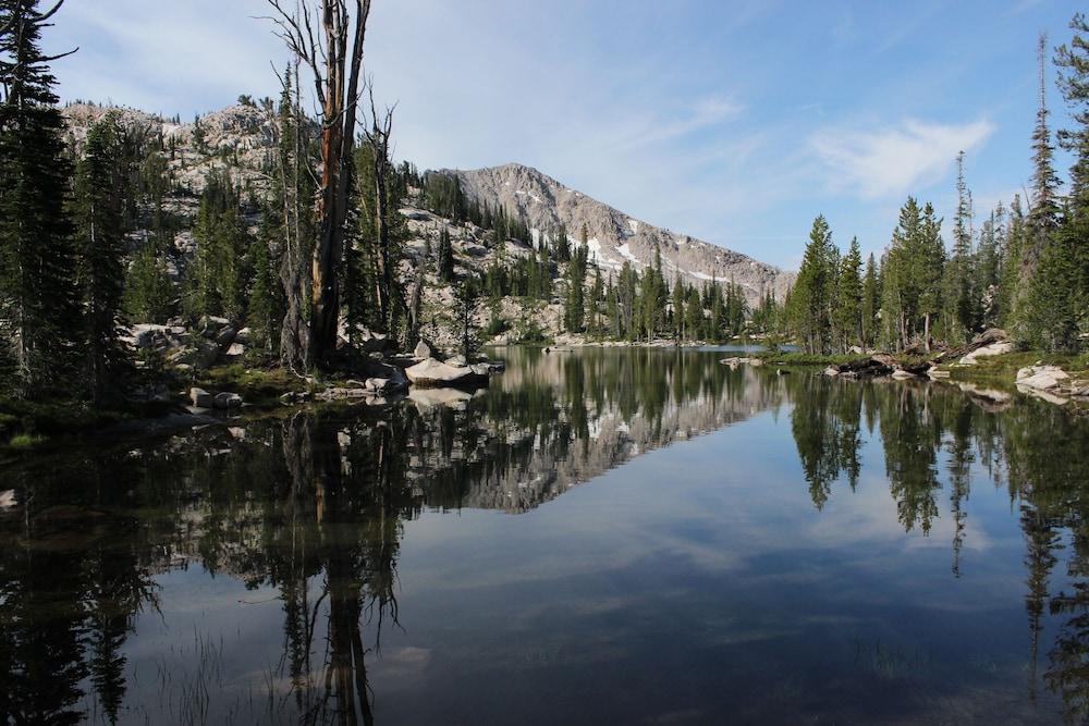 Sawtooth Lodge photo 35