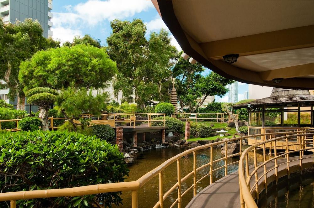Pagoda Hotel photo 27