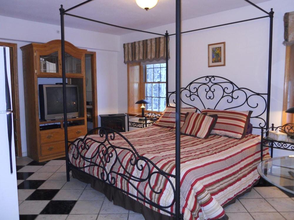 Abbey Archway Inn photo 14