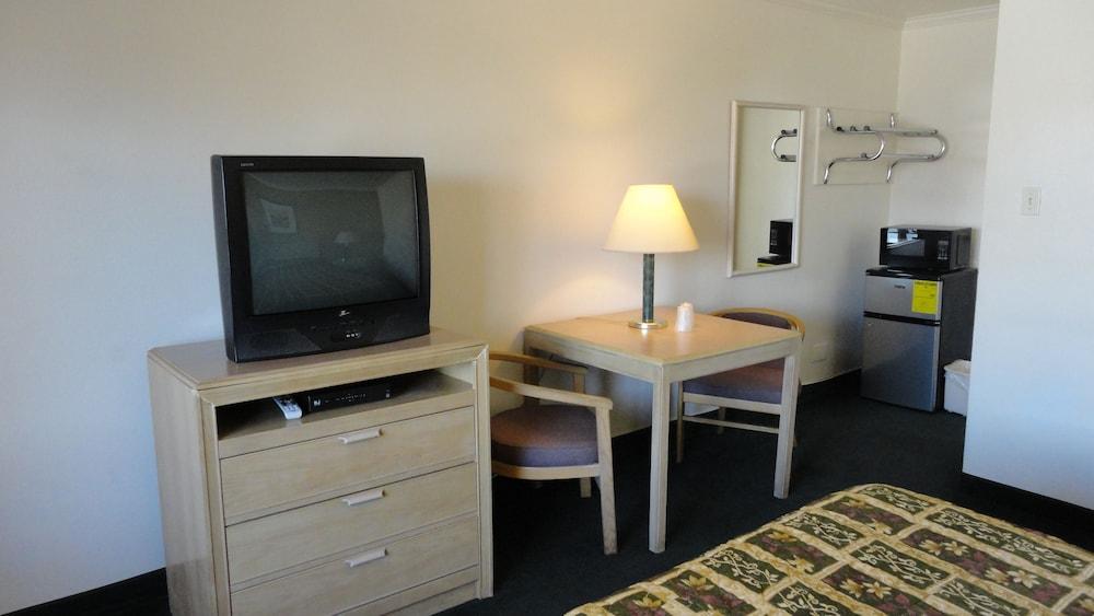 Imperial 400 Motor Inn photo 21