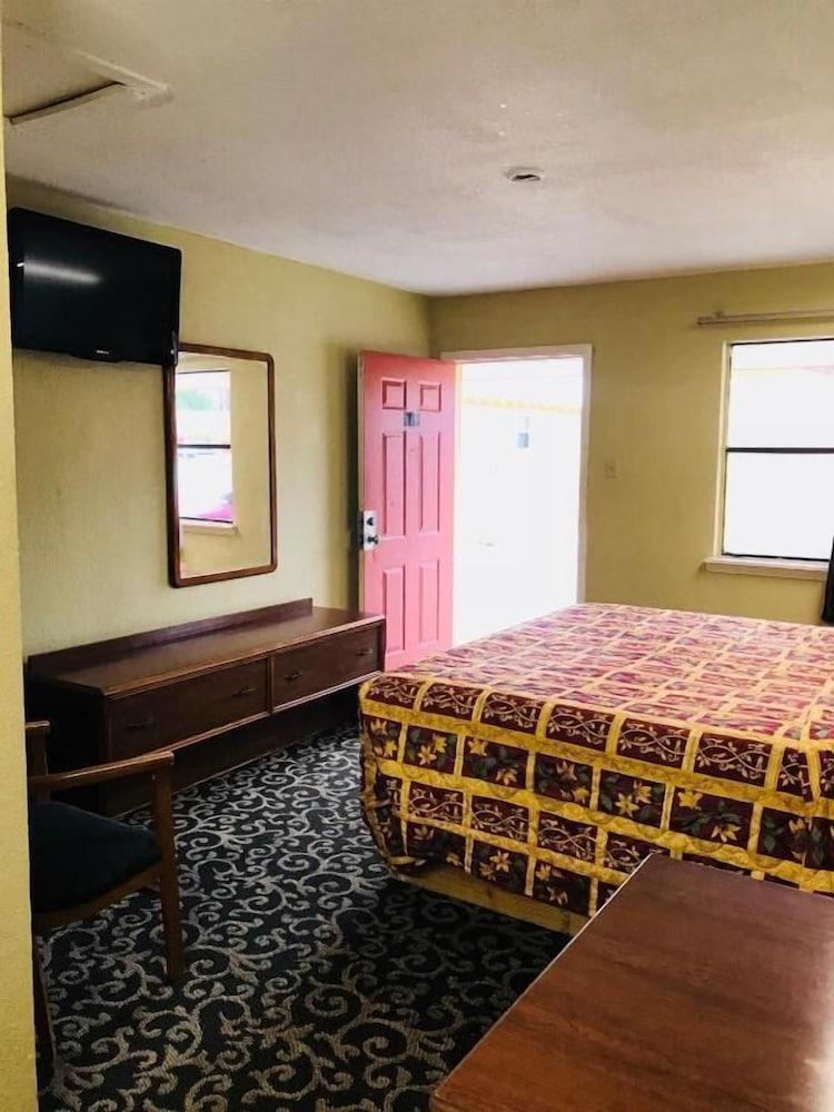 Roosevelt inn Motel photo 10