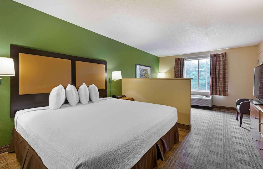 Extended Stay America Suites Washington DC Germantown Town C photo 26