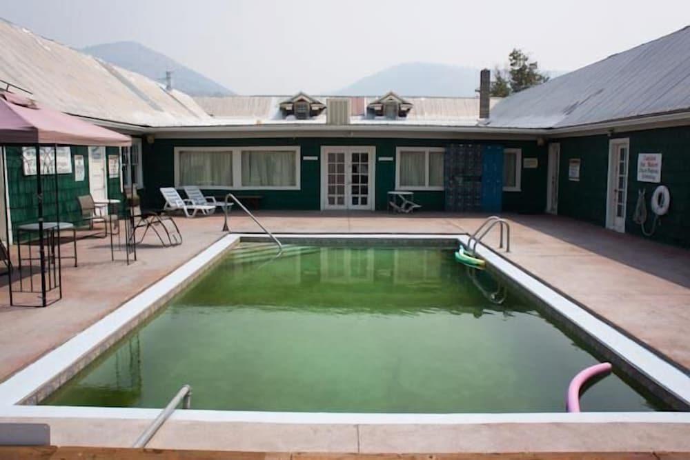 Hunters Hot Springs Resort photo 3