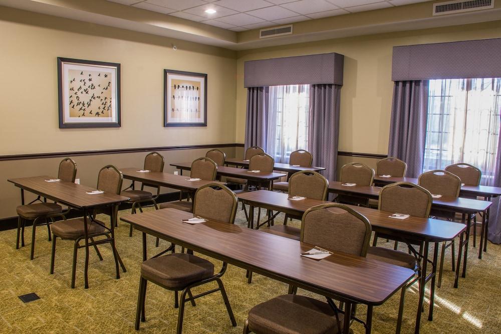 Staybridge Suites Schererville by IHG photo 9