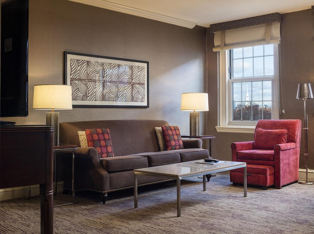 Sheraton Commander Hotel photo 39