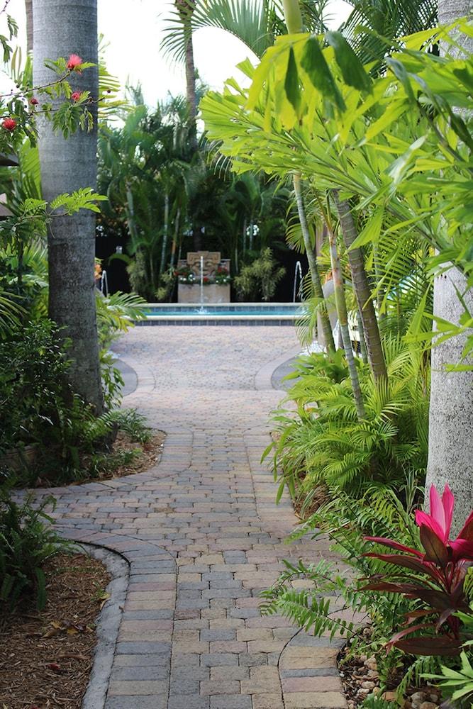 The Cabanas Guesthouse & Spa - Caters to Gay Men photo 52