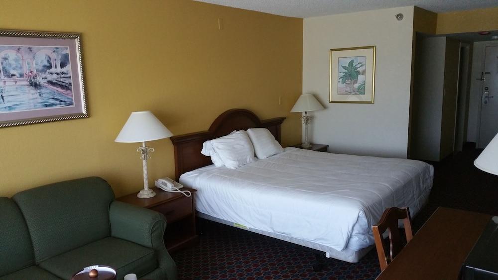 Imperial Swan Hotel & Suites photo 12