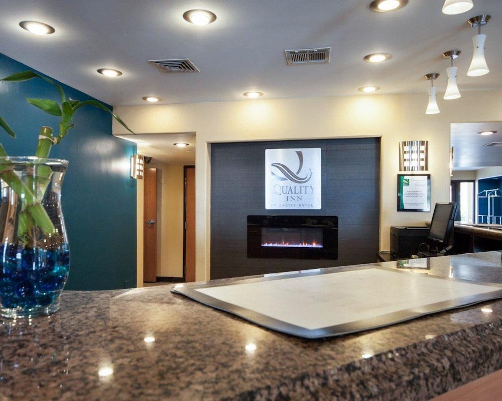 Quality Inn Airport East photo 2