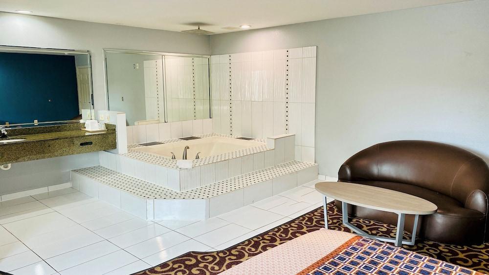 Home Place Inn & Suites photo 2