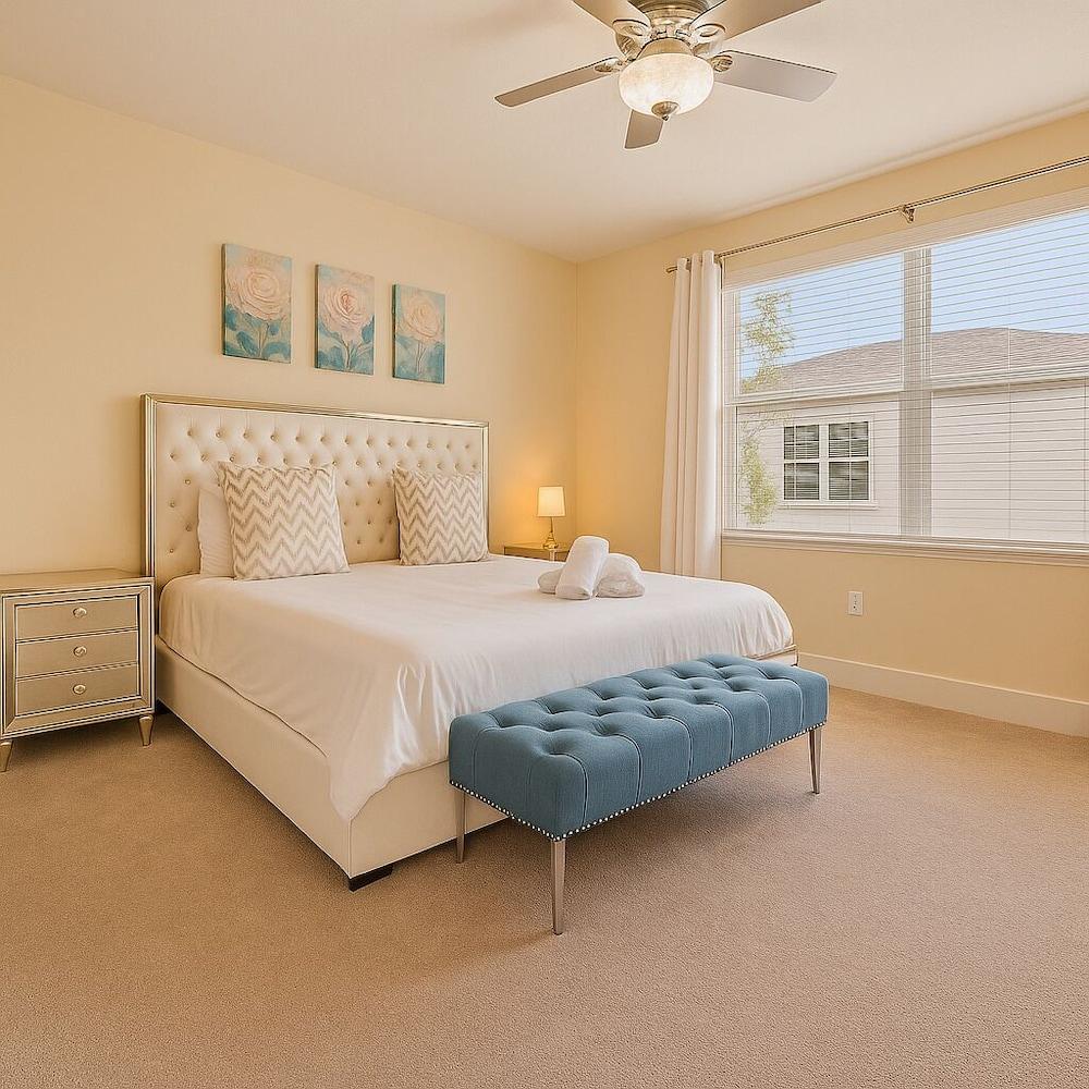 Family-Friendly Home near Disney photo 9