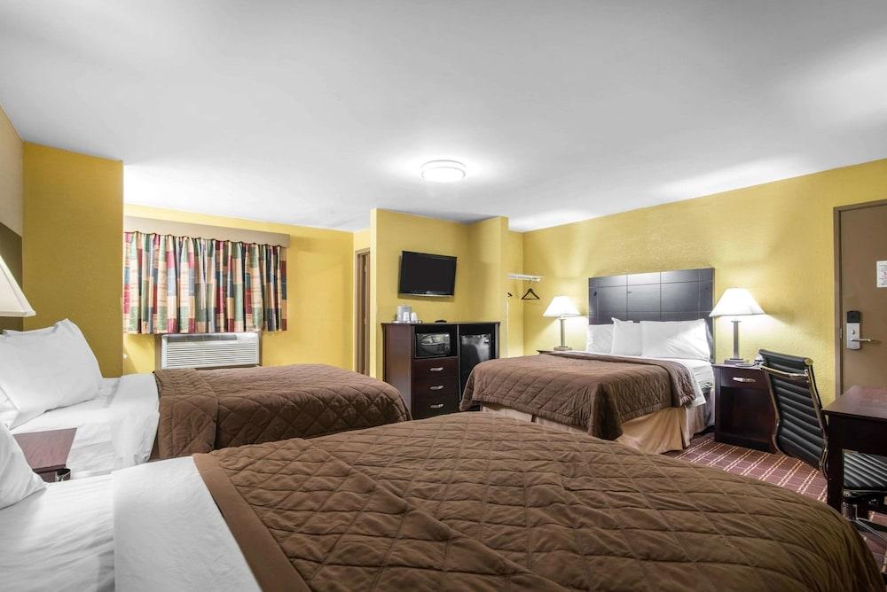 Rodeway Inn Towanda photo 17