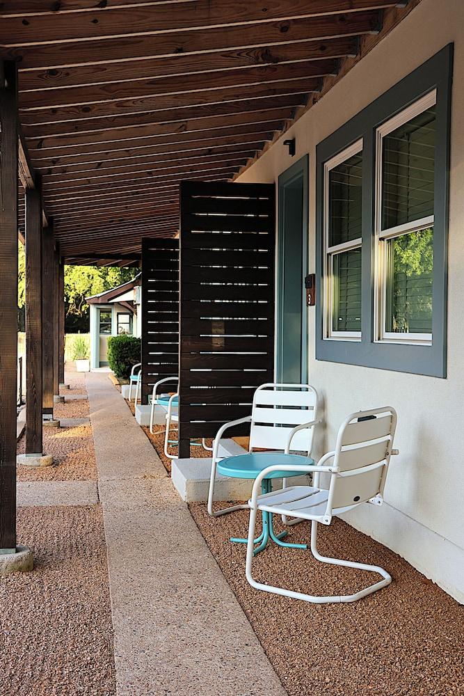 The Dixie Motel Brenham photo 38