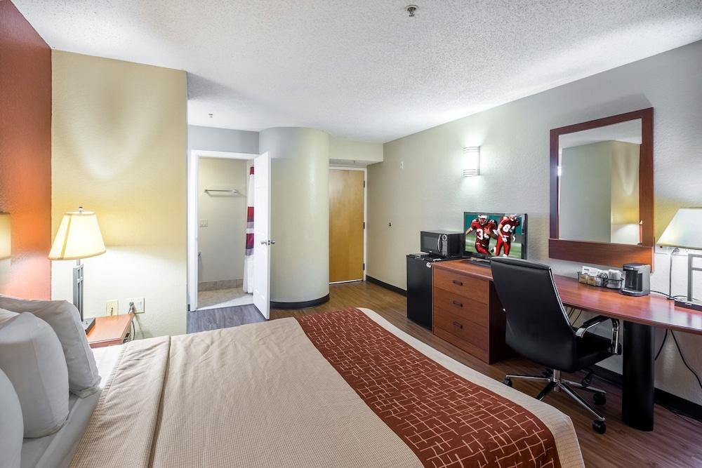 GreenTree Inn Houston IAH Airport photo 19