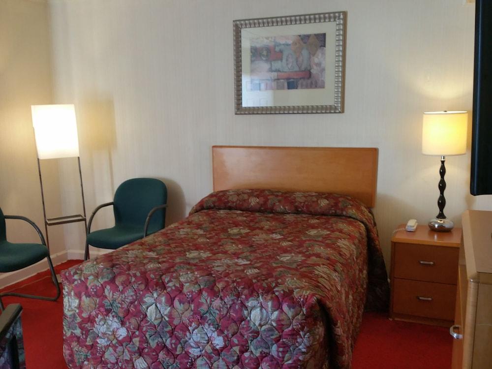 Bakers Motel Norwich photo 31