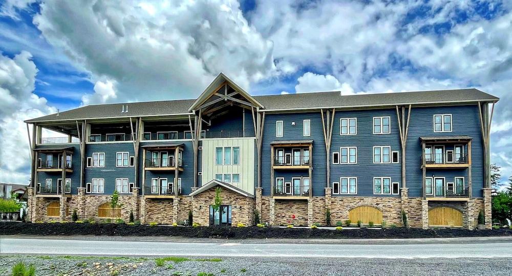 Corduroy Inn and Lodge, Trademark Collection by Wyndham — hotel in Snowshoe