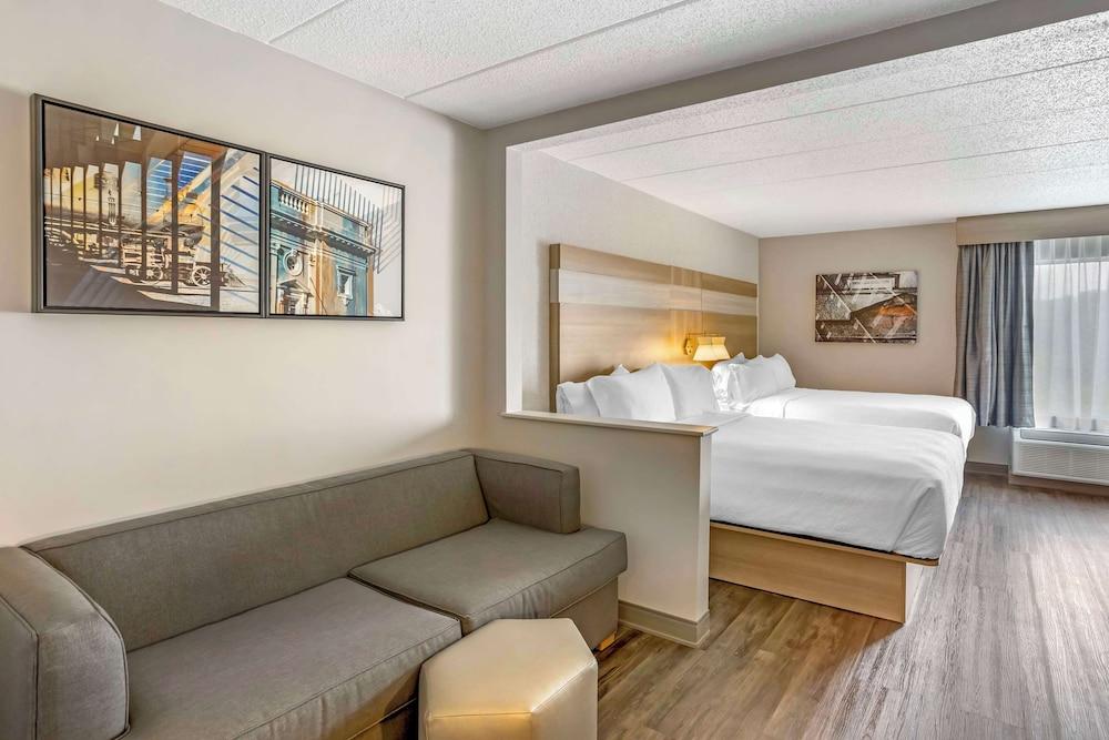 Best Western Plus Heritage Rail Inn & Suites photo 8