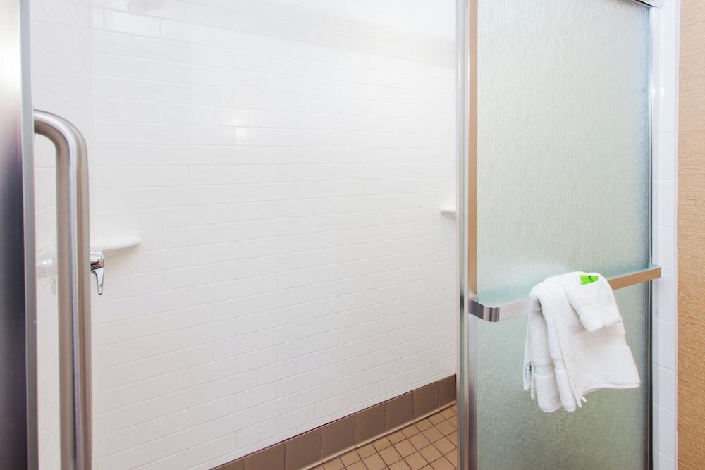 Holiday Inn Express Hotel & Suites Jackson NE by IHG photo 23