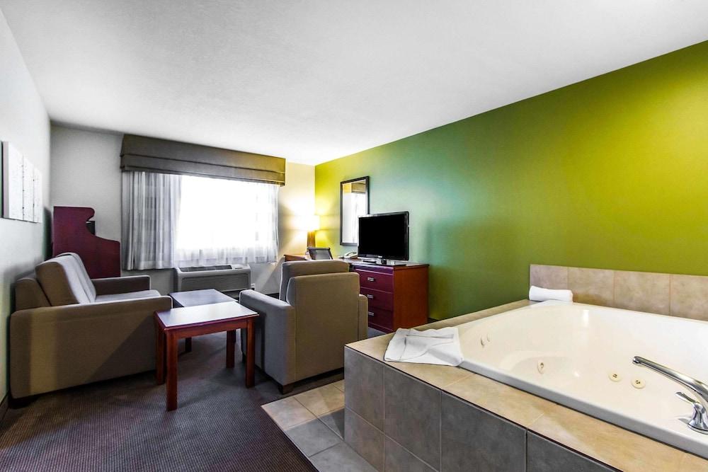 Sleep Inn & Suites Pleasant Hill - Des Moines photo 22