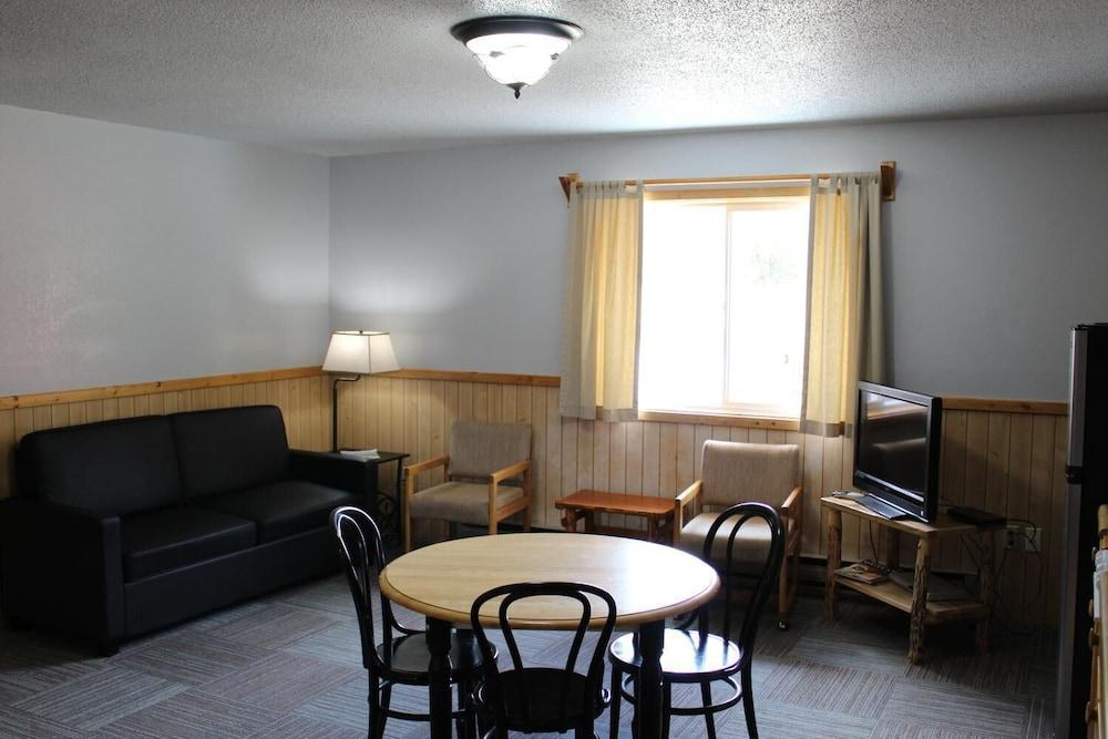 Alpine Motel photo 27