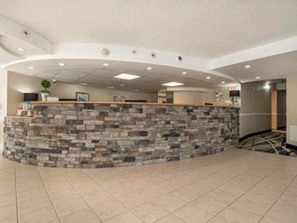 The Breakers Hotel & Suites photo 57