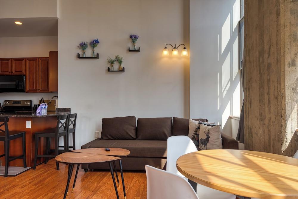 Sosuite at Independence Lofts - Callowhill photo 12