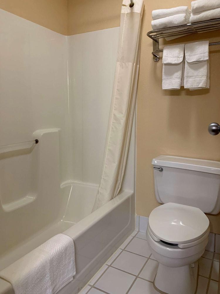 Quality Inn Ottawa near Starved Rock State Park photo 34