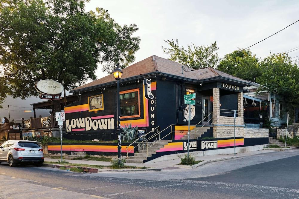 Sentral East Austin at 1630 E. Sixth photo 21