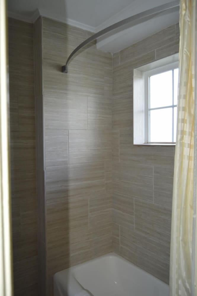 Regency Inn photo 18