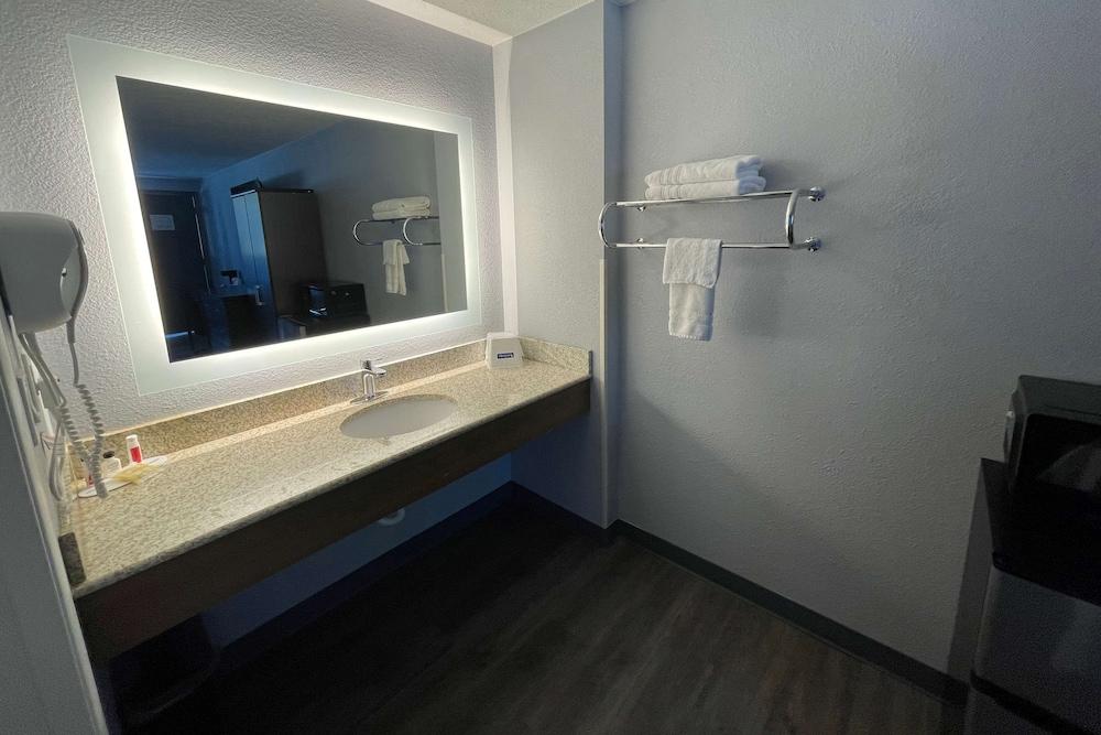 Travelodge By Wyndham Charles Town/Harpers Ferry photo 15
