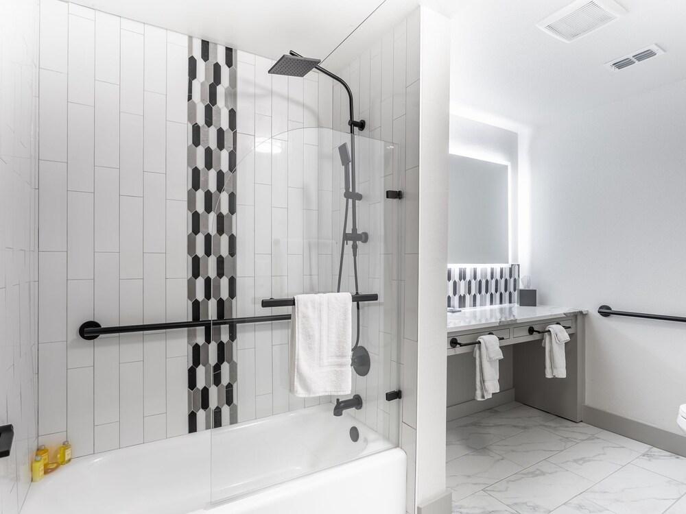 Millsap Suites by Pioneer Pocket Hotel photo 21