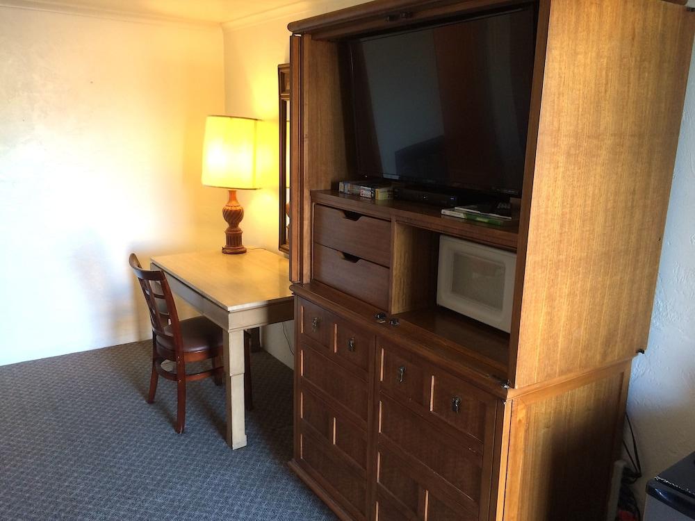 Connell Inn and Suites photo 6