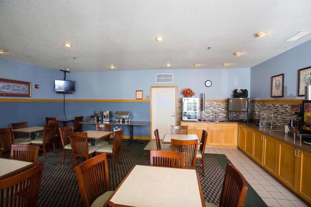 Chisholm Inn & Suites photo 15