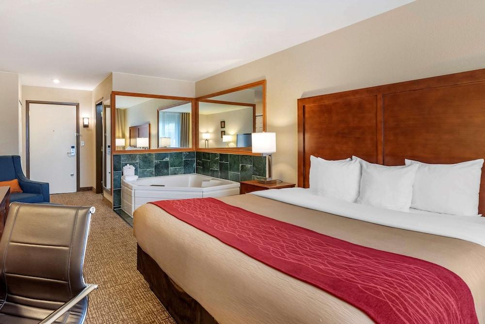 Comfort Inn & Suites Klamath Falls photo 68