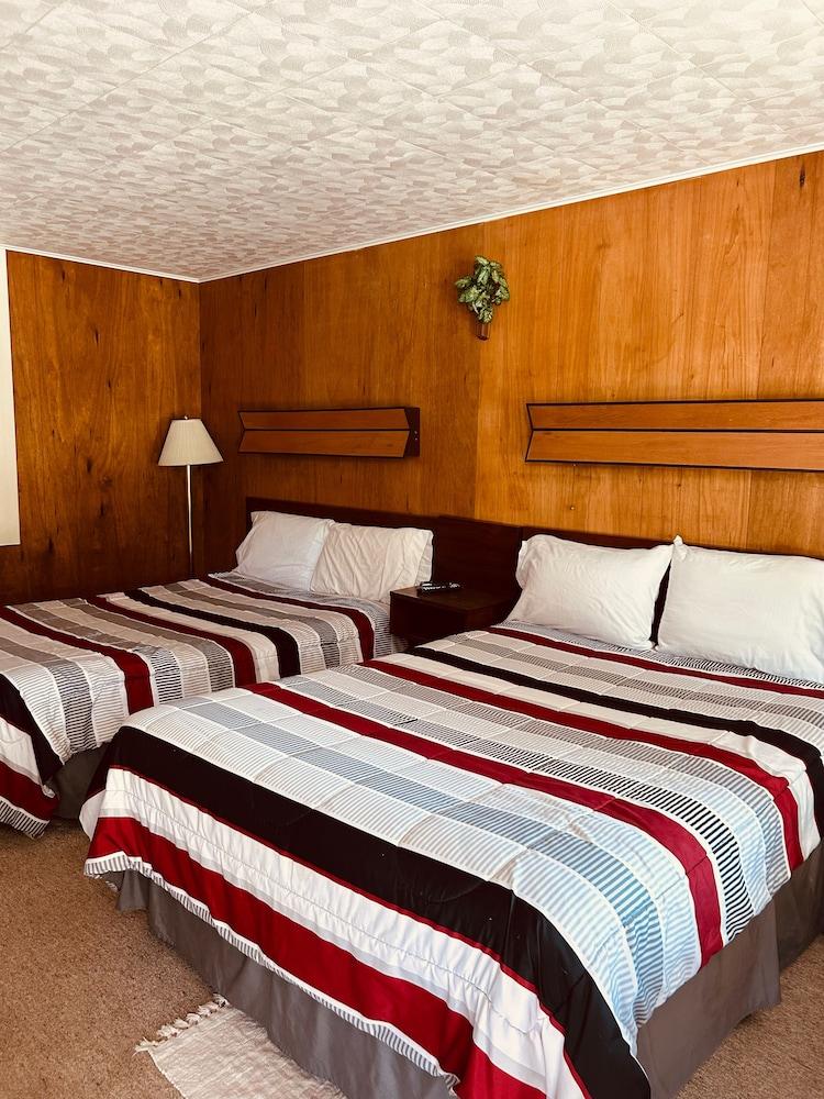 Mollyockett Motel & Swim Spa photo 8