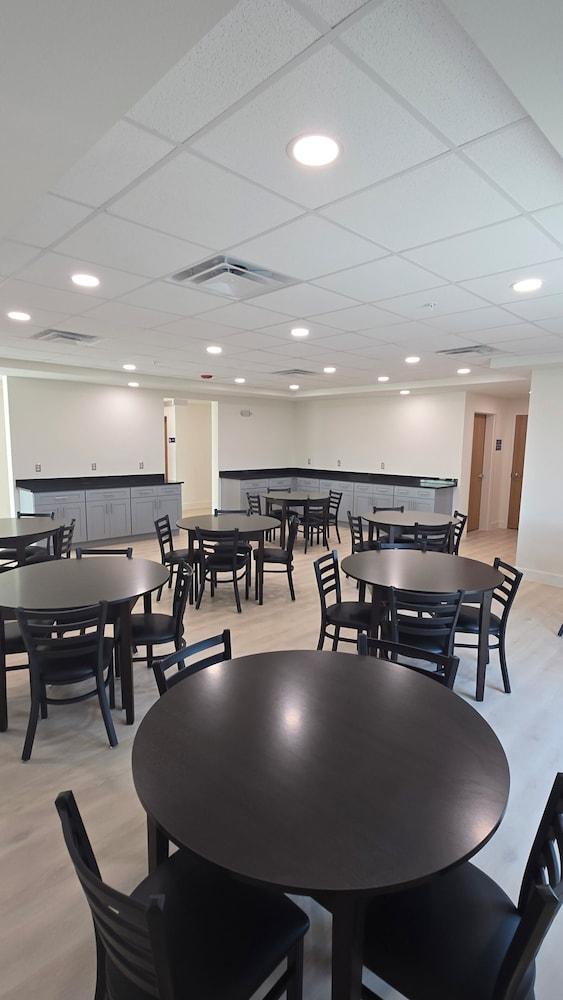 The J Hotel Dunedin Clearwater, an Ascend Collection Hotel photo 12