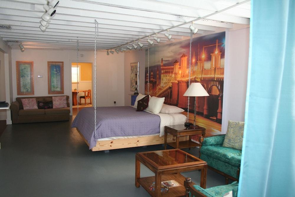 The Loft at Menorcan Square photo 27