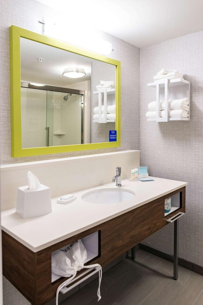 Hampton Inn Paris photo 40