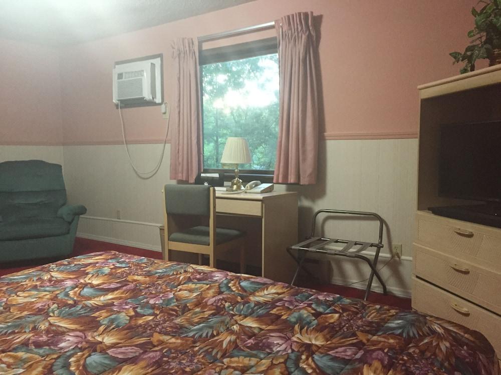 Carlin Villa Motel photo 6