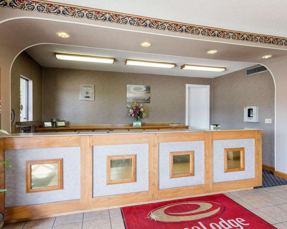 Econo Lodge Grenada photo 16