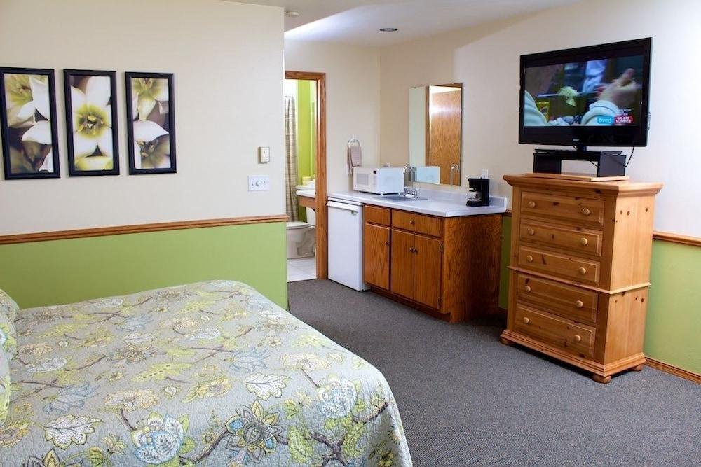 Bay Breeze Resort photo 8