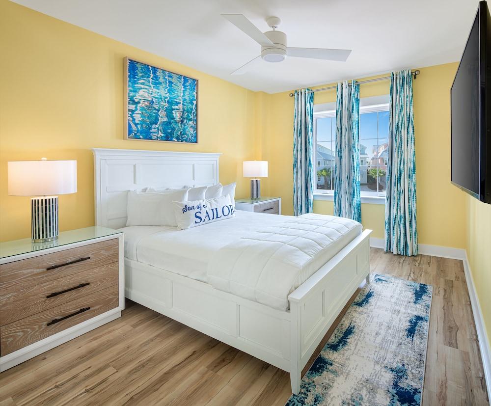 Margaritaville Beach Cottage Resort PCB photo 20