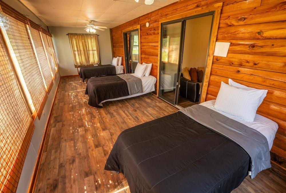 Fishtale Lodge photo 76