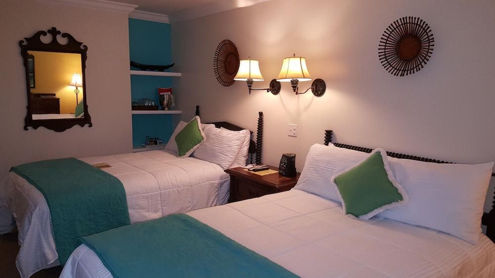 The Caribbean Court Boutique Hotel photo 22