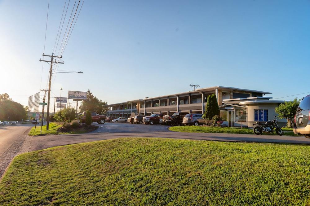 Riverside Inn and Suites photo 16