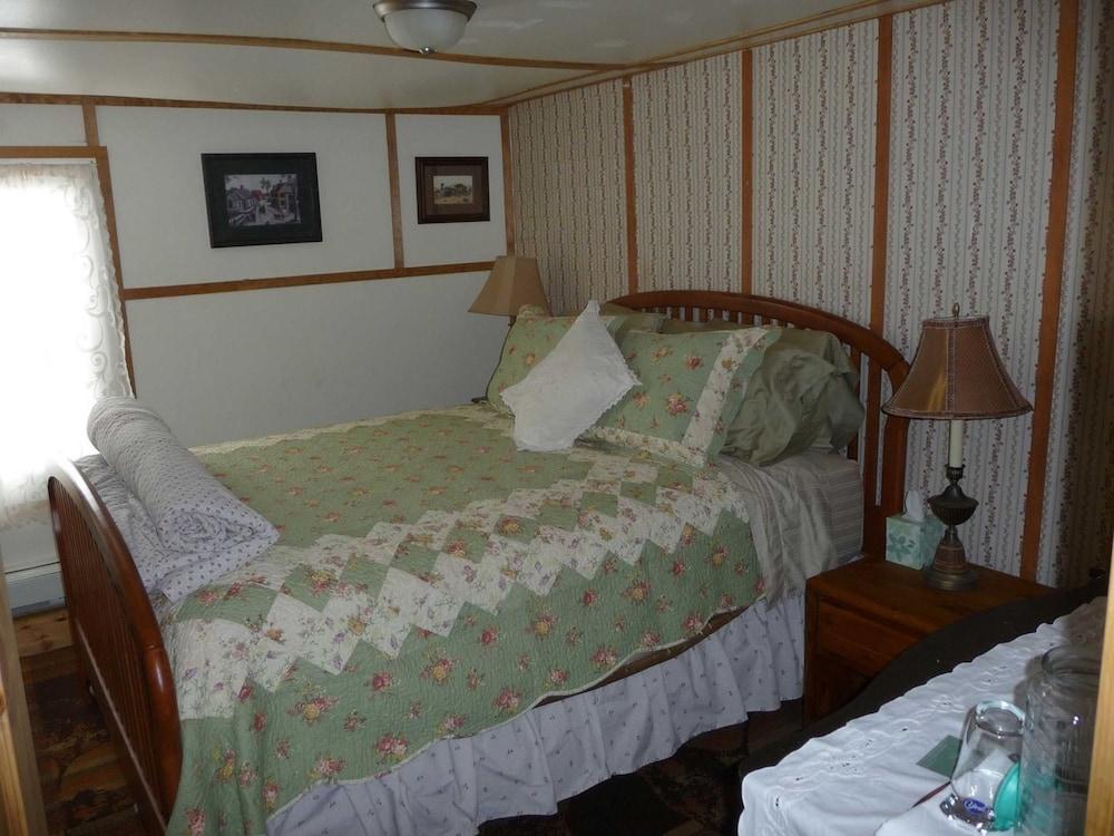 The Twin Lakes Inn photo 17