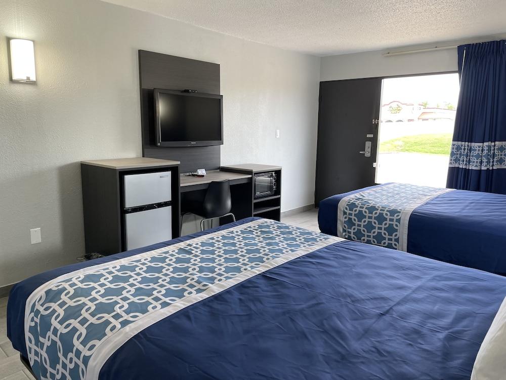 Executive Inn photo 4